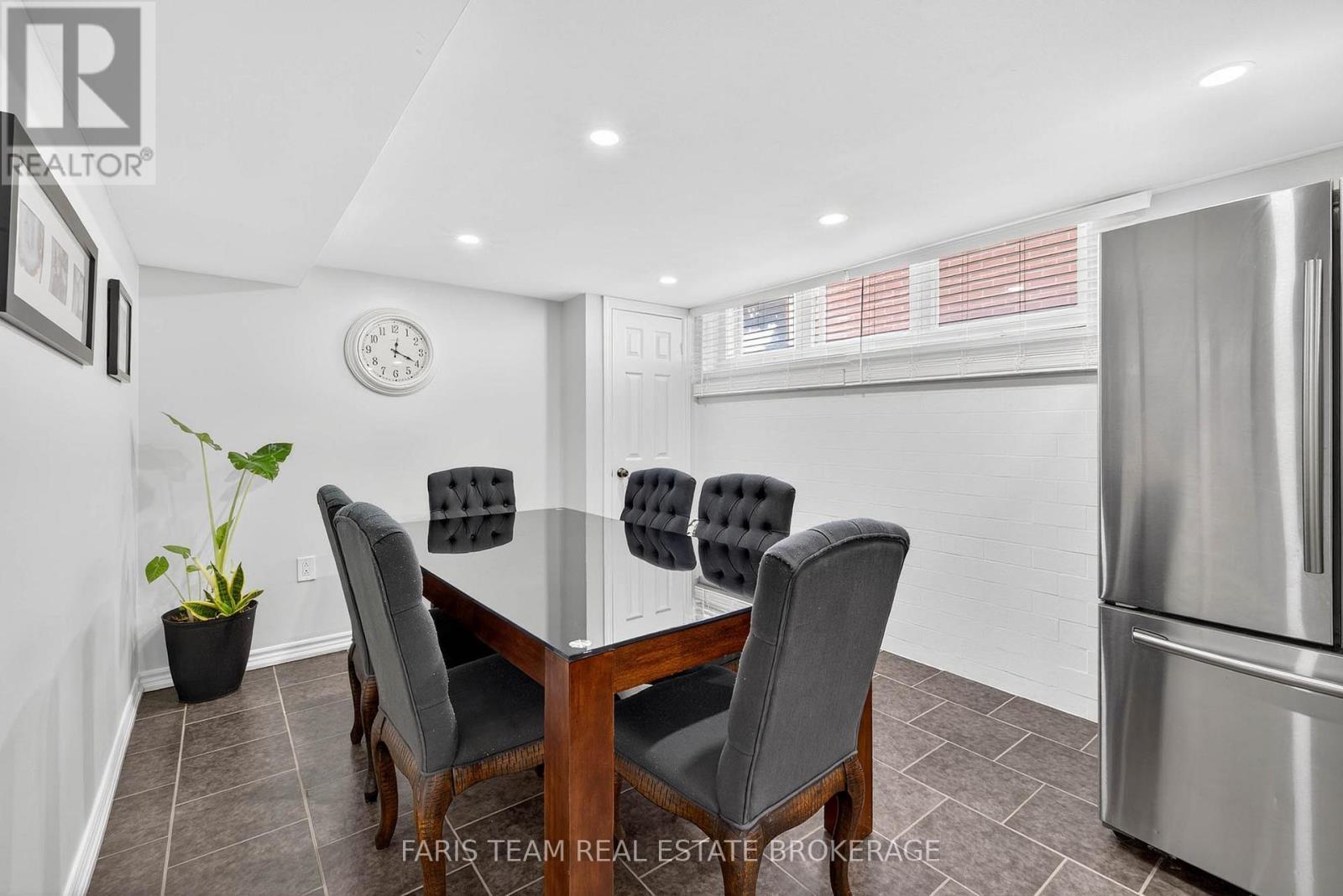 38 Collingdale Road, Toronto, Ontario  M9V 3R1 - Photo 30 - W12520538