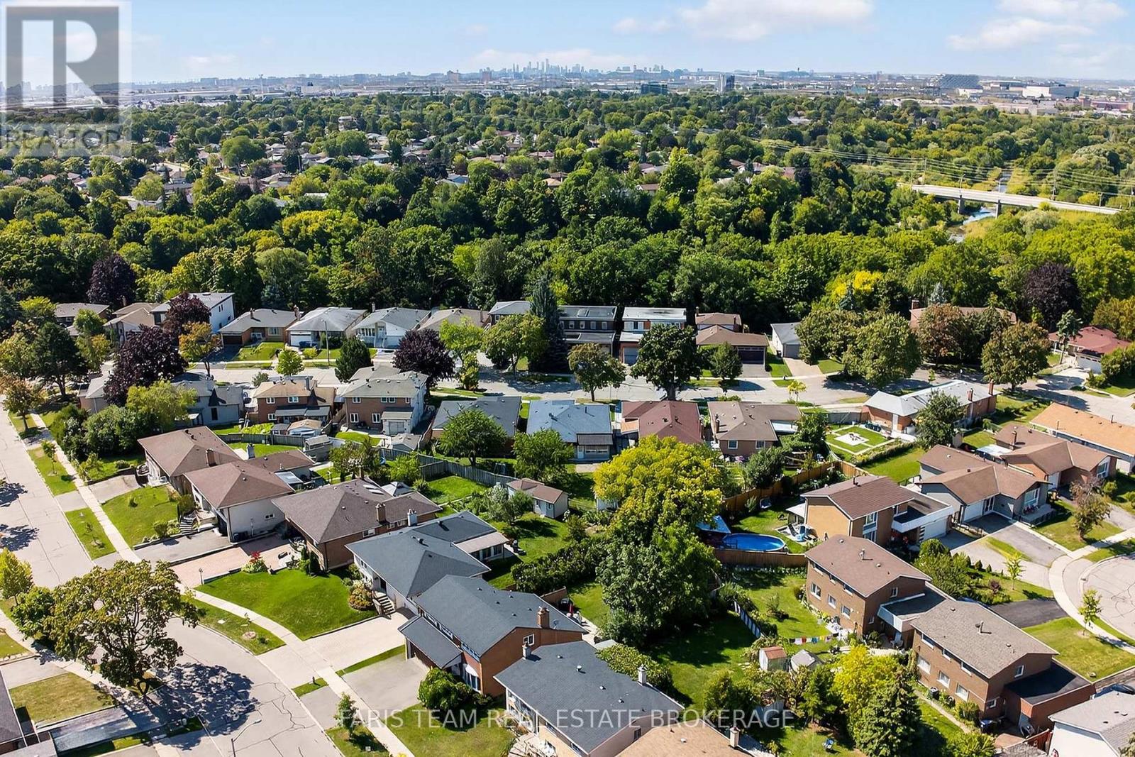 38 Collingdale Road, Toronto, Ontario  M9V 3R1 - Photo 45 - W12520538