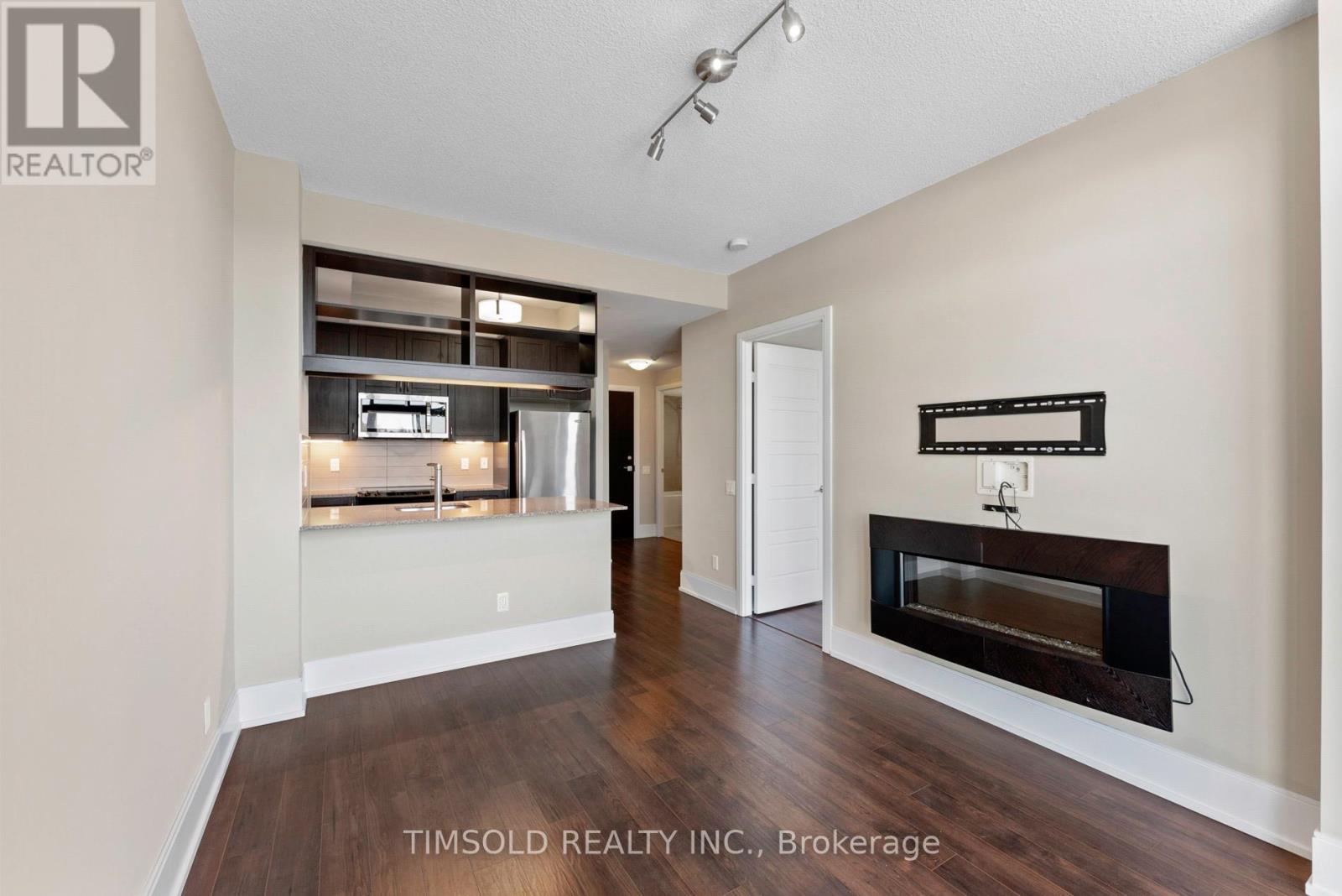 408 - 15 Viking Lane, Toronto, Ontario M9B 0A4 - Photo 5 - W12520576