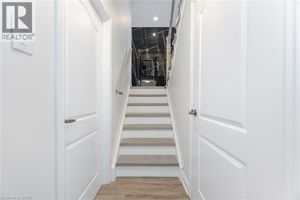 388 Antigua Road, Mississauga, Ontario  L5B 1C4 - Photo 35 - 40786418