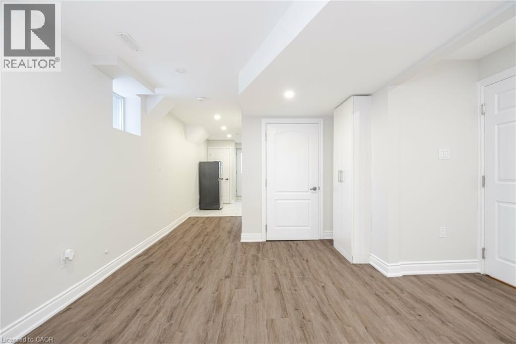 388 Antigua Road, Mississauga, Ontario  L5B 1C4 - Photo 37 - 40786418