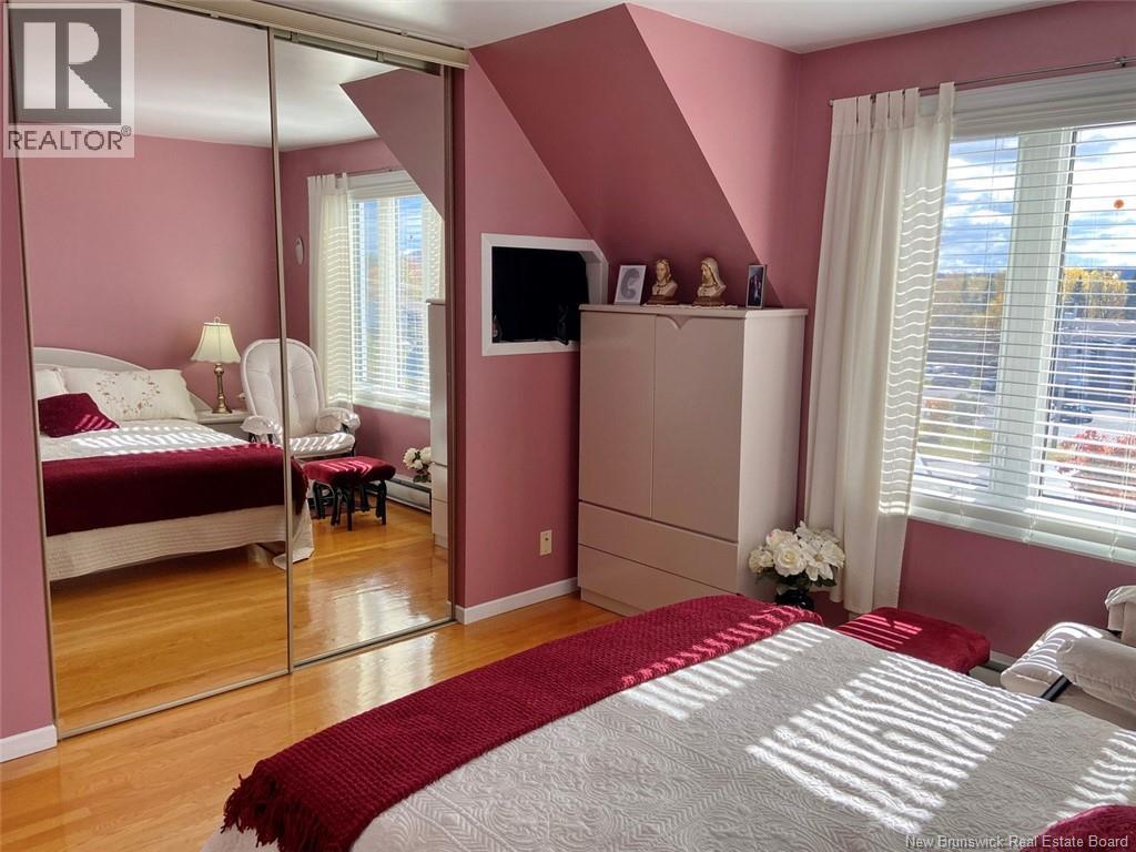 20 I Du Bourg Avenue, Edmundston, New Brunswick  E3V 4C5 - Photo 11 - NB129730