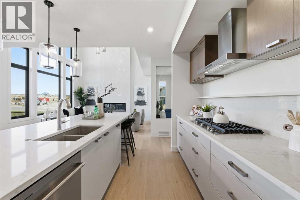 11 Rowmont Gardens Nw, Calgary, Alberta  T3L 0M1 - Photo 11 - A2268052