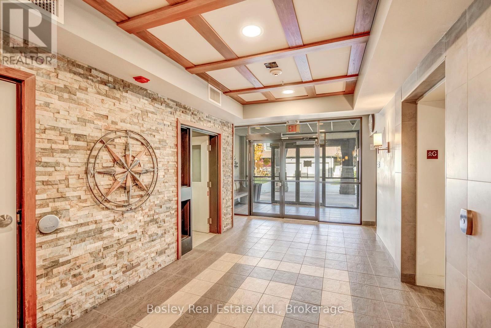 411 - 91 Raglan Street, Collingwood, Ontario L9Y 3B3 - Photo 4 - S12520646