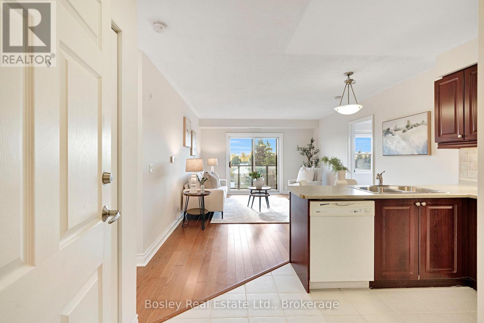 411 - 91 Raglan Street, Collingwood, Ontario L9Y 3B3 - Photo 9 - S12520646