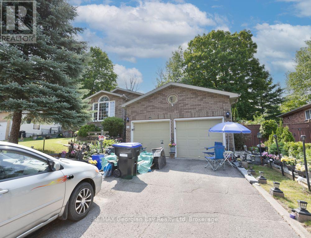 33 ANDERSON CRESCENT, Tay, Ontario