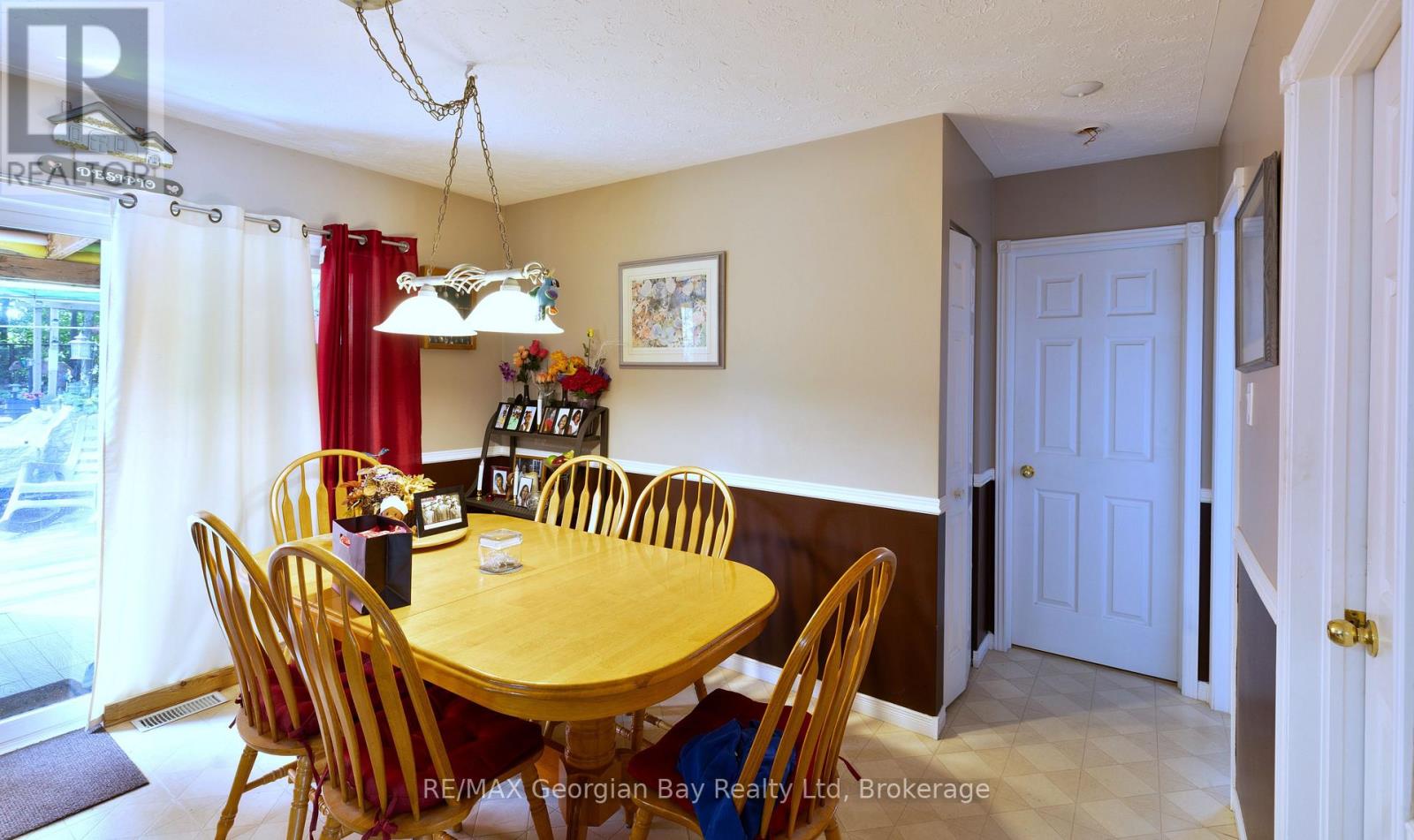 33 Anderson Crescent, Tay, Ontario  L0K 2A0 - Photo 12 - S12520668