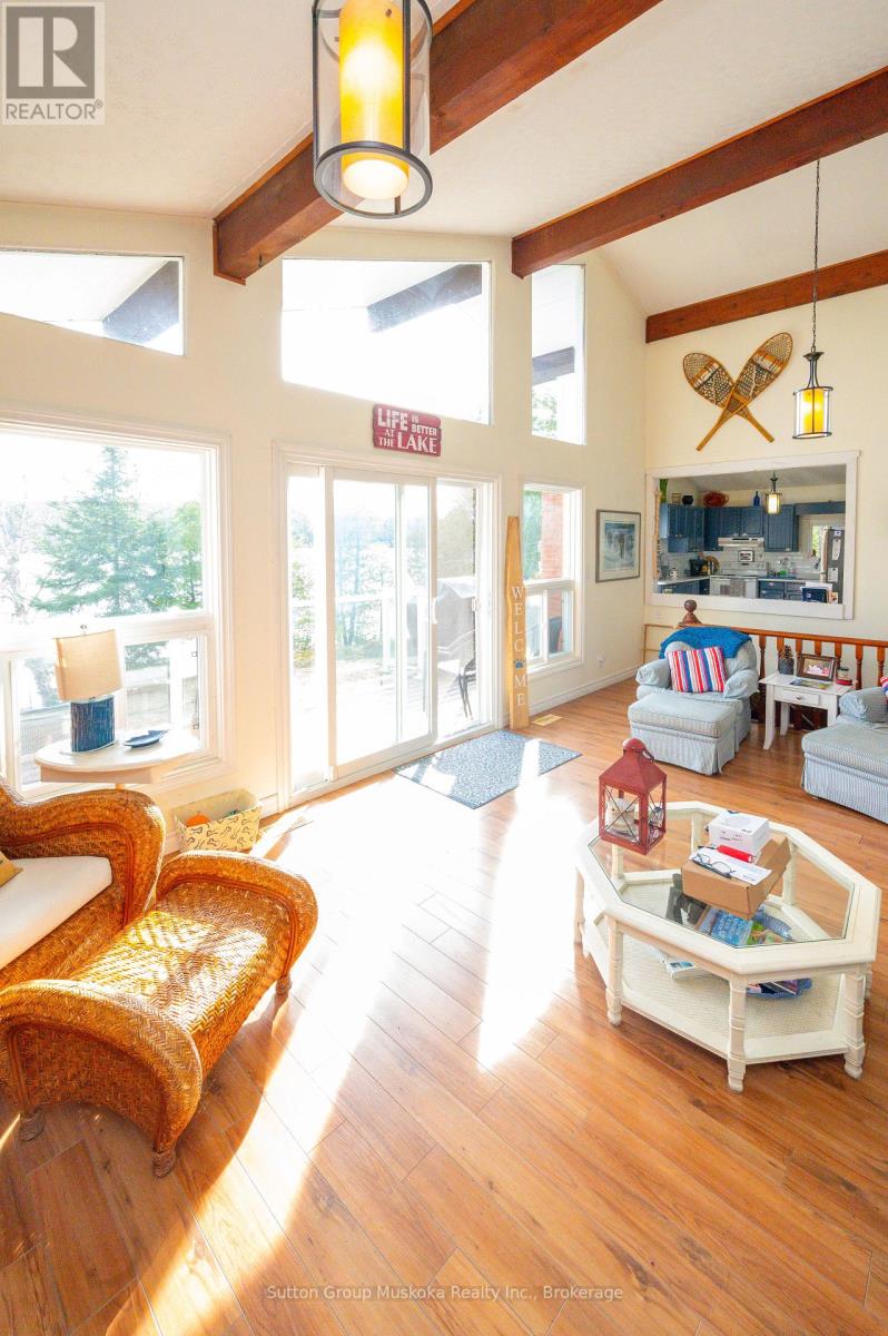 562 And 568 East Waseosa Lake Road, Huntsville, Ontario  P1H 2J4 - Photo 11 - X12520602