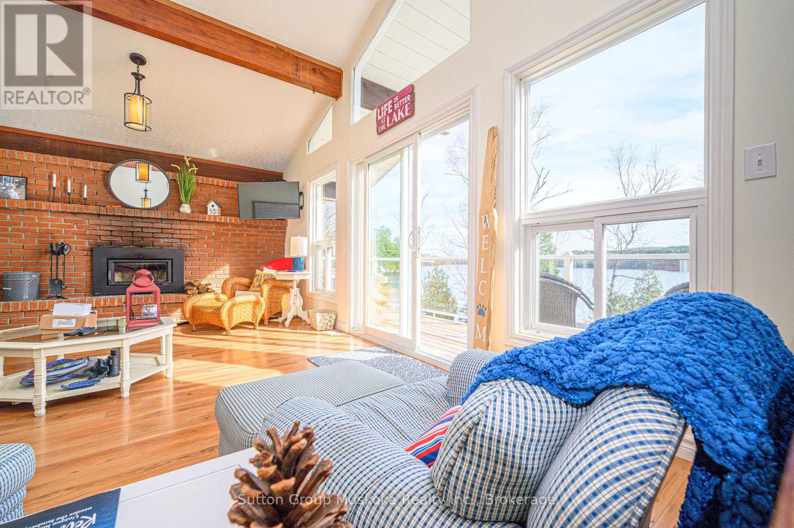 562 And 568 East Waseosa Lake Road, Huntsville, Ontario  P1H 2J4 - Photo 9 - X12520602