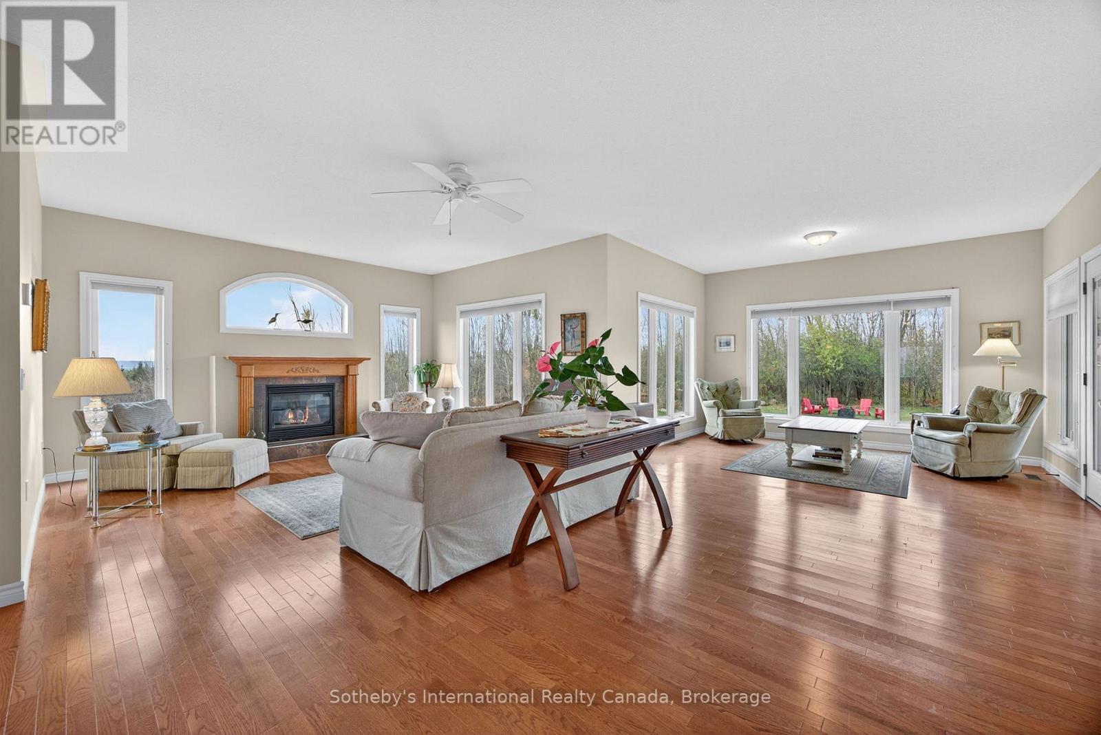 108 Ridgecrest Lane, Meaford, Ontario N0H 2P0 - Photo 17 - X12520628