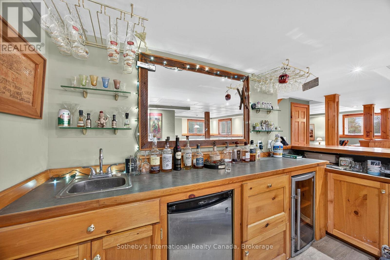 108 Ridgecrest Lane, Meaford, Ontario N0H 2P0 - Photo 34 - X12520628