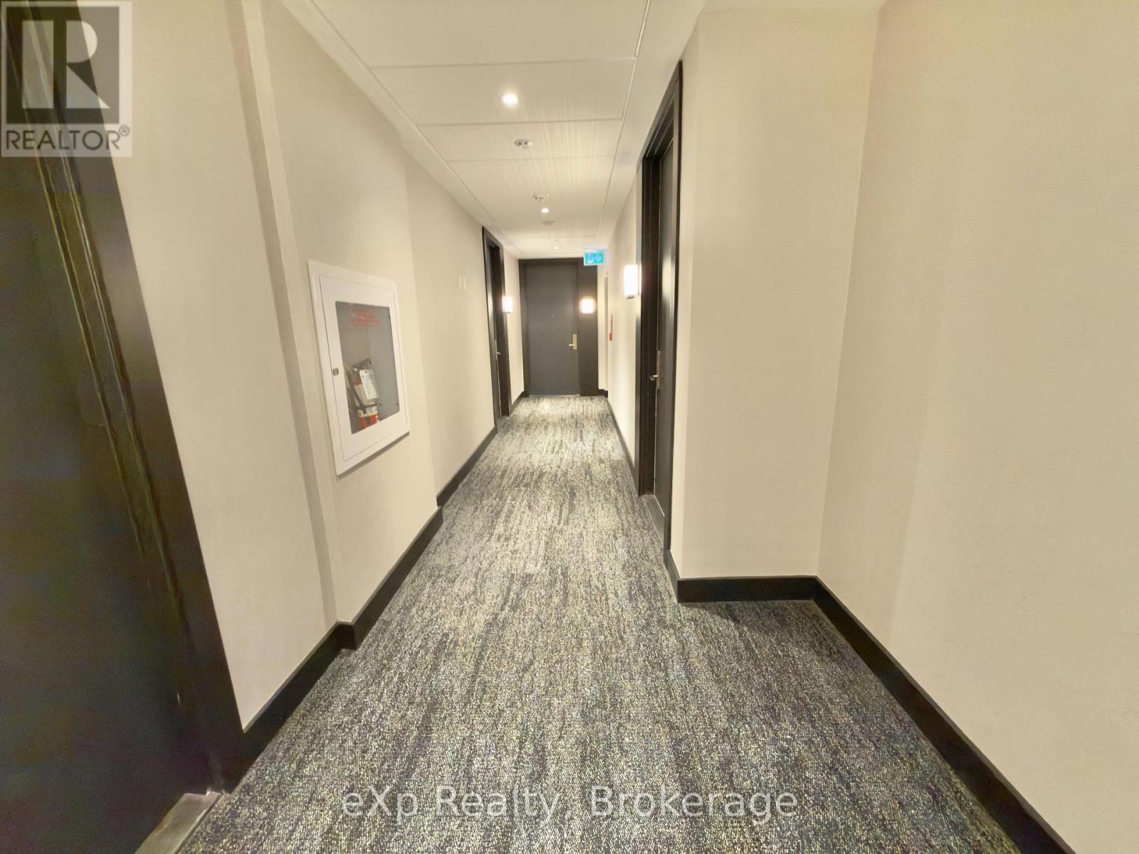 2502 - 55 Duke Street W, Kitchener, Ontario N2H 0C9 - Photo 4 - X12520694