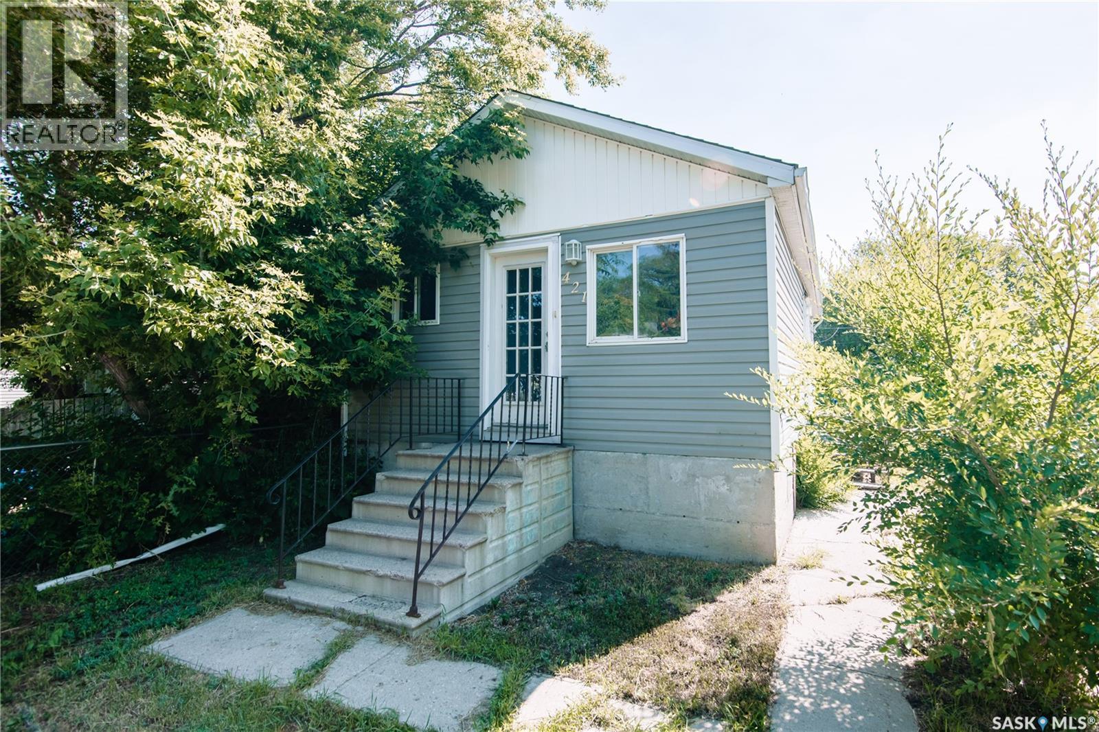 421 Alexandra Street, Regina, Saskatchewan  S4R 4W6 - Photo 2 - SK023592