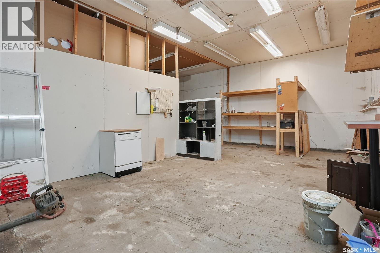 1314 Henleaze Avenue, Moose Jaw, Saskatchewan  S6H 3W2 - Photo 41 - SK022383