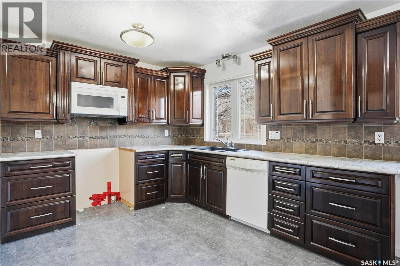 1314 Henleaze Avenue, Moose Jaw, Saskatchewan  S6H 3W2 - Photo 8 - SK022383