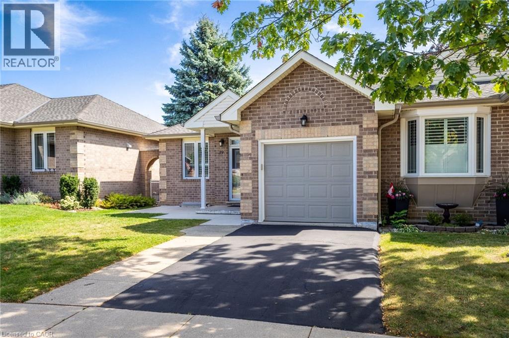 39 Twentyplace Boulevard, Hamilton, Ontario  L0R 1W0 - Photo 2 - 40785996
