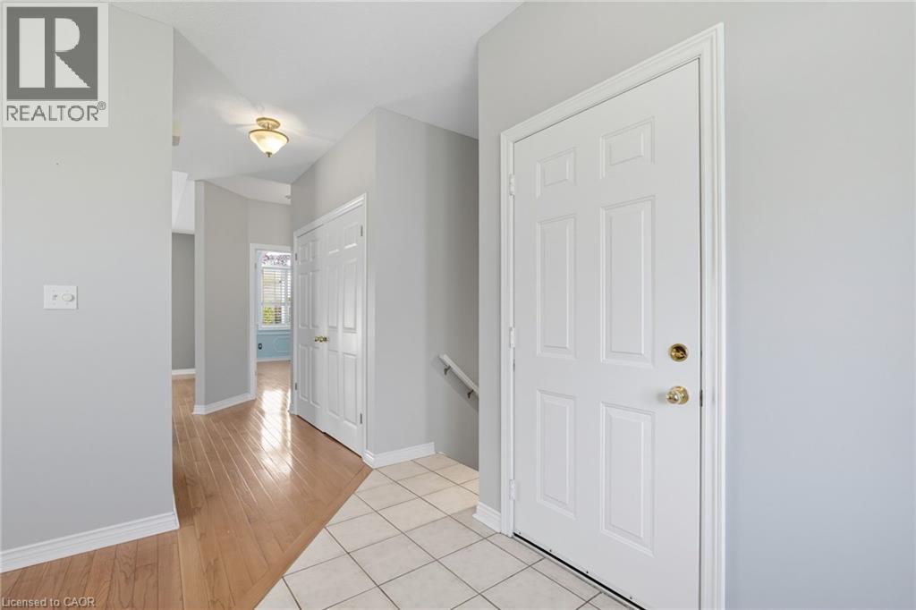 39 Twentyplace Boulevard, Hamilton, Ontario  L0R 1W0 - Photo 8 - 40785996