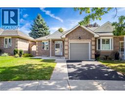 39 TWENTYPLACE Boulevard, Hamilton, Ontario