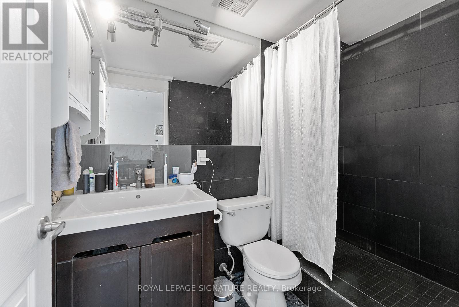 4311 - 35 Mariner Terrace, Toronto, Ontario M5V 3V9 - Photo 11 - C12520604