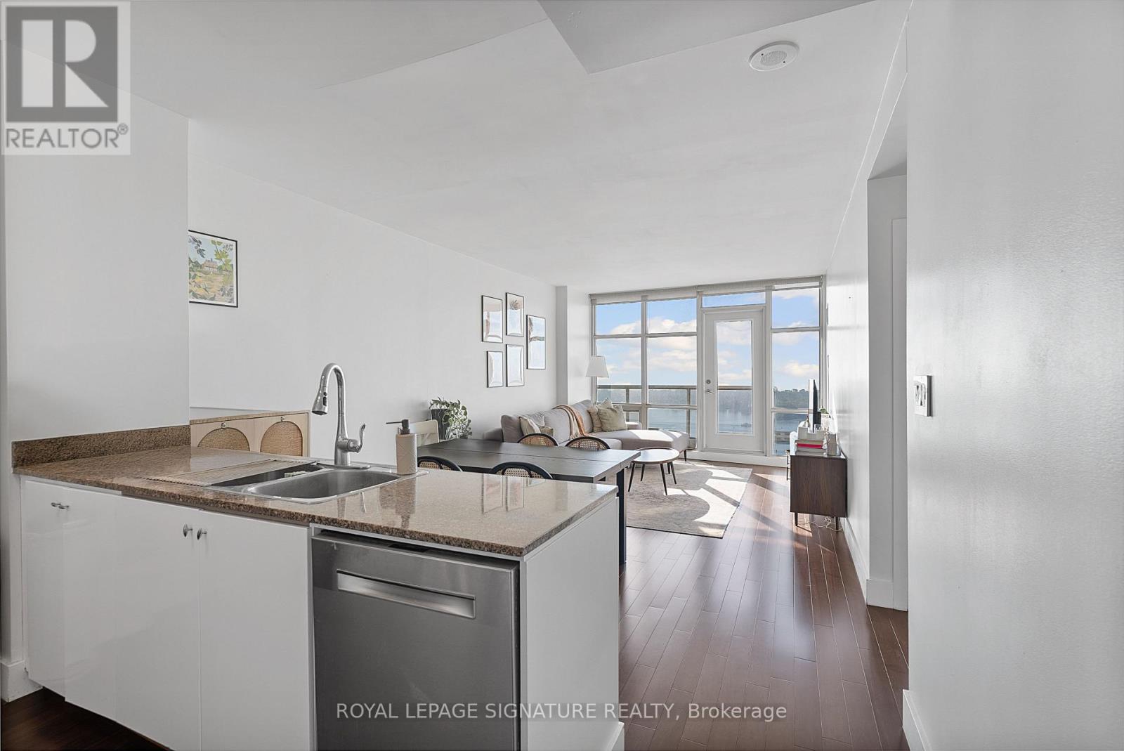 4311 - 35 Mariner Terrace, Toronto, Ontario M5V 3V9 - Photo 2 - C12520604