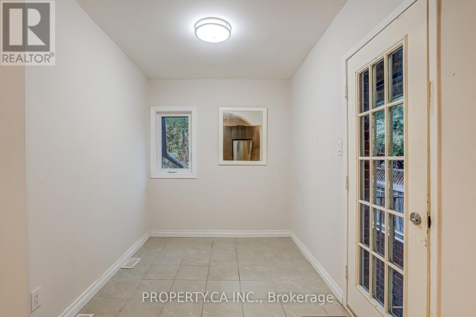 Main - 238 Saint Clarens Avenue, Toronto, Ontario  M6H 3W3 - Photo 9 - C12520606