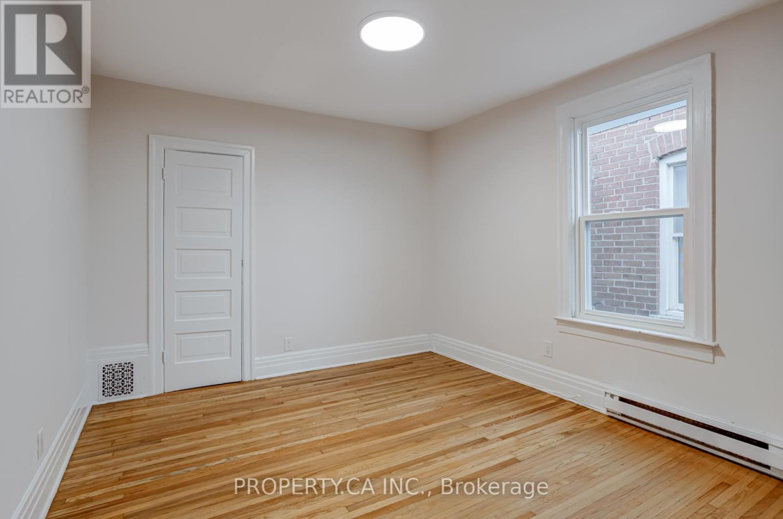 Upper - 356 Saint Clarens Avenue, Toronto, Ontario  M6H 3W3 - Photo 22 - C12520608