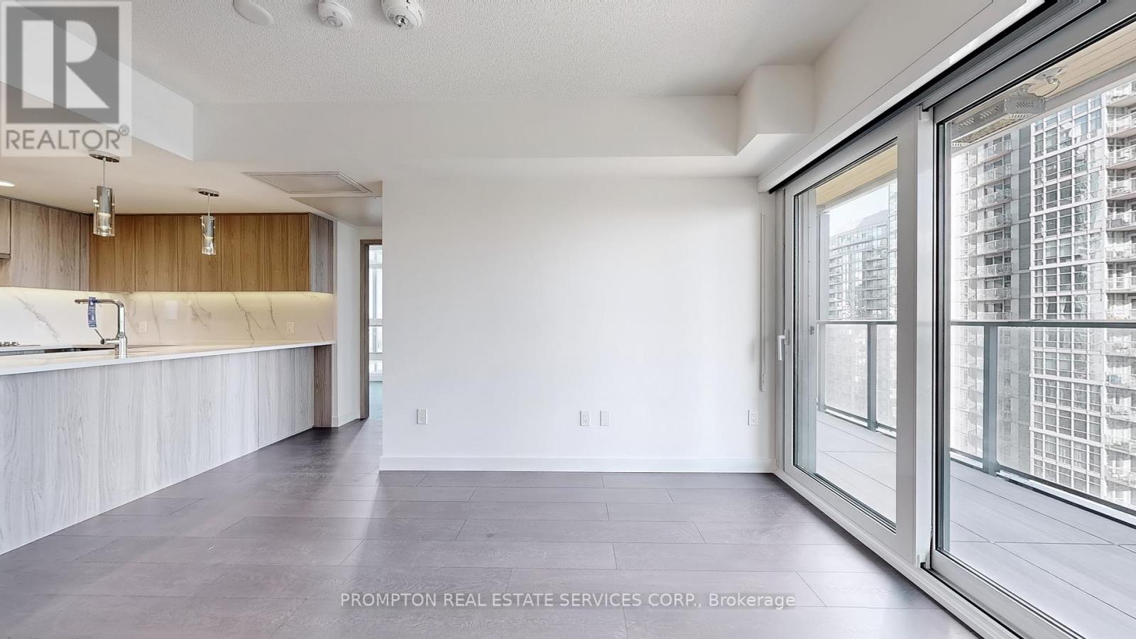 5810 - 3 Concord Cityplace Way, Toronto, Ontario M5V 0X4 - Photo 16 - C12520636