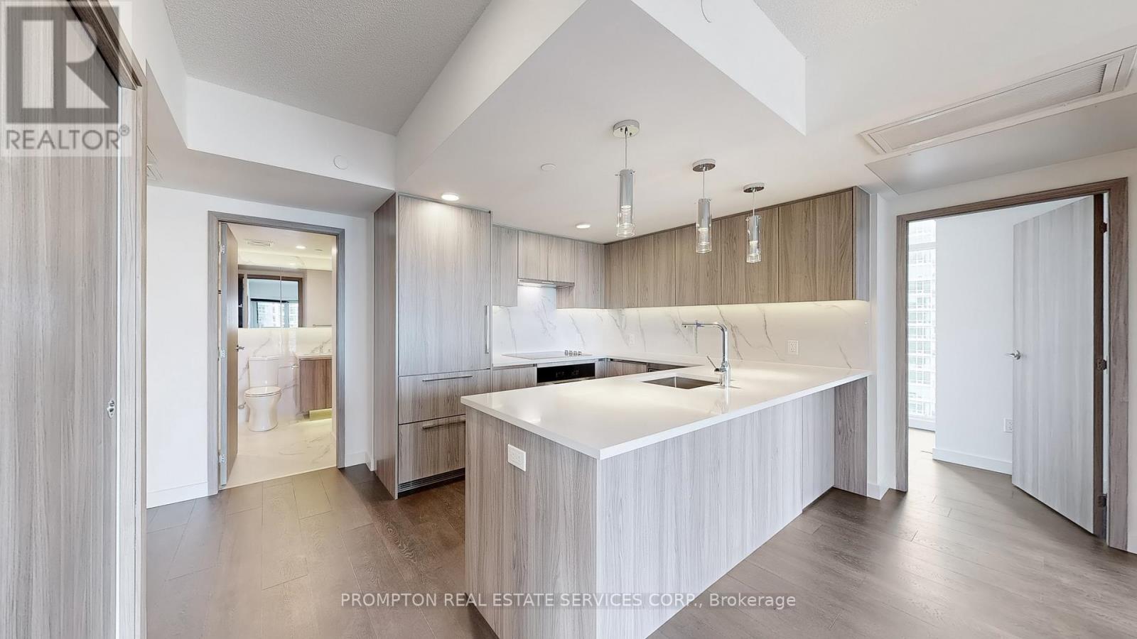 5810 - 3 Concord Cityplace Way, Toronto, Ontario M5V 0X4 - Photo 17 - C12520636