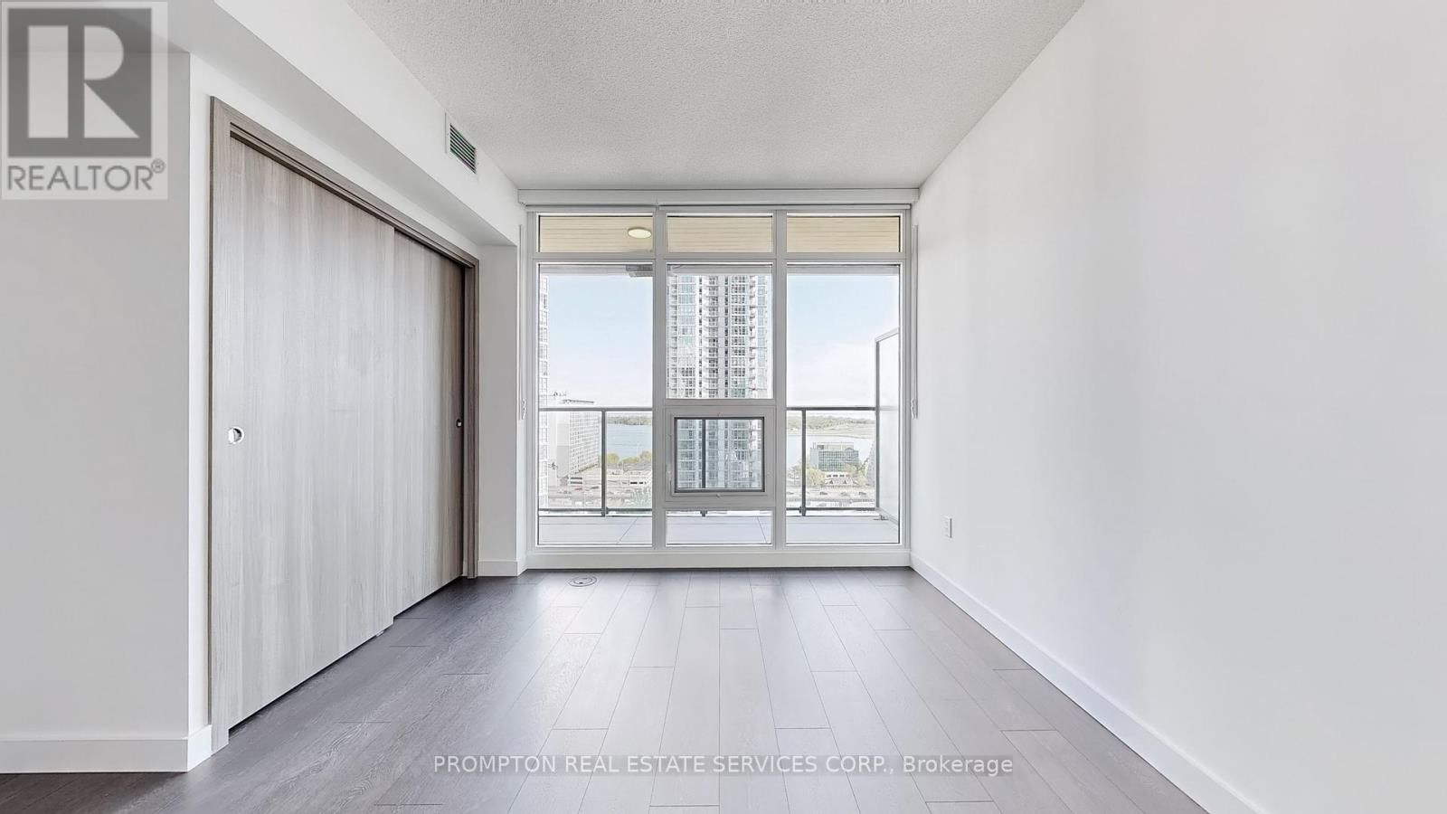 5810 - 3 Concord Cityplace Way, Toronto, Ontario M5V 0X4 - Photo 22 - C12520636