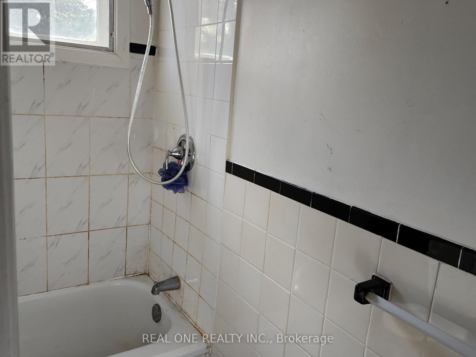 33 Urbandale Avenue, Toronto, Ontario M2M 2G9 - Photo 6 - C12520656