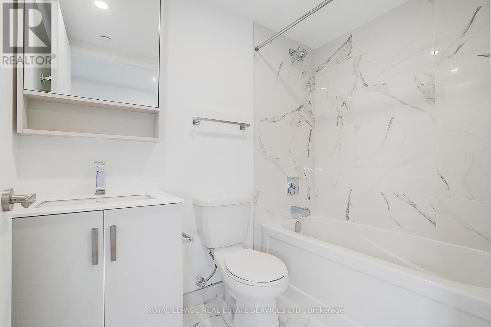 3508 - 88 Queen Street E, Toronto, Ontario  M5C 0B6 - Photo 16 - C12520666