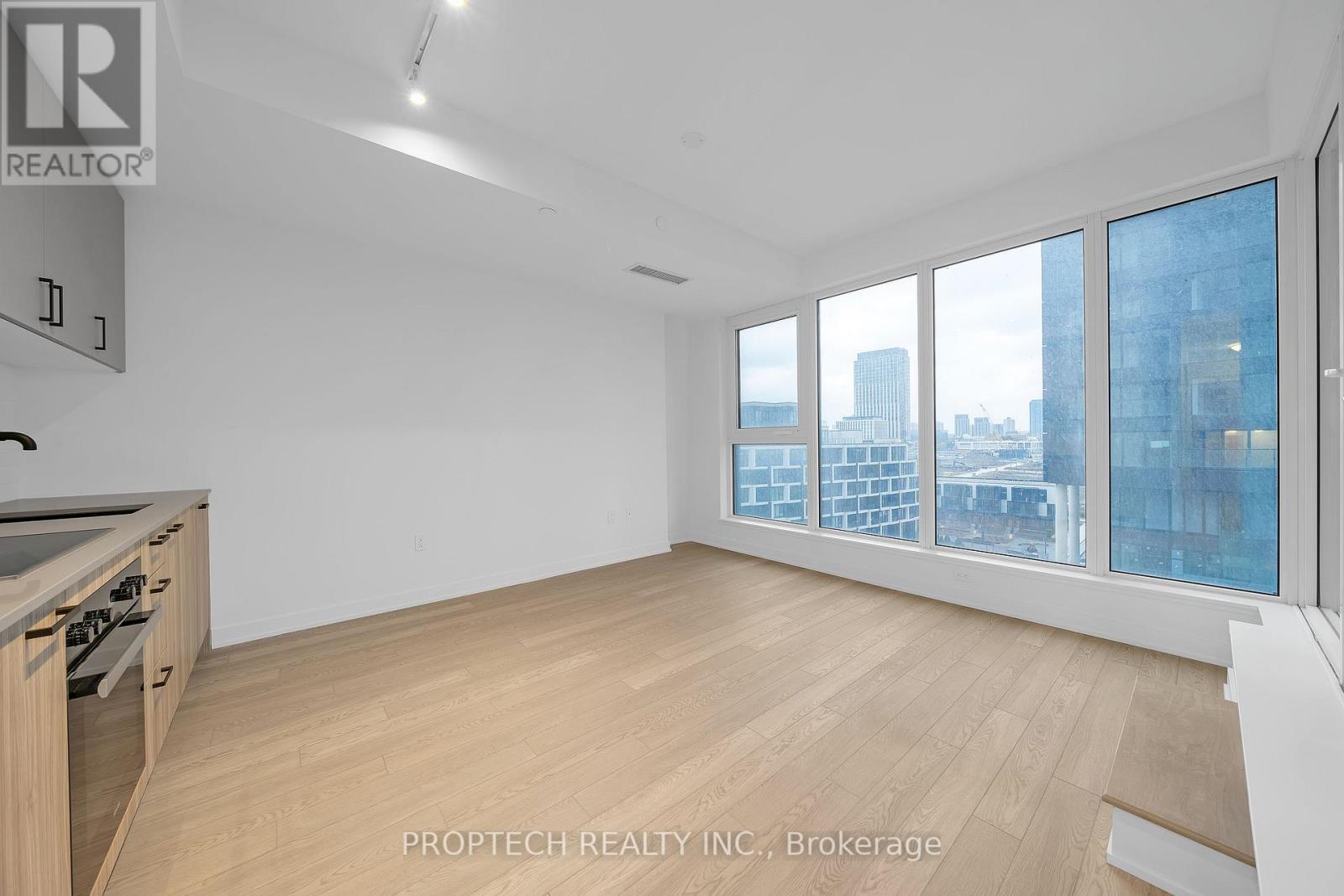 611 - 1 Quarrington Lane, Toronto, Ontario M3C 0S4 - Photo 4 - C12520680