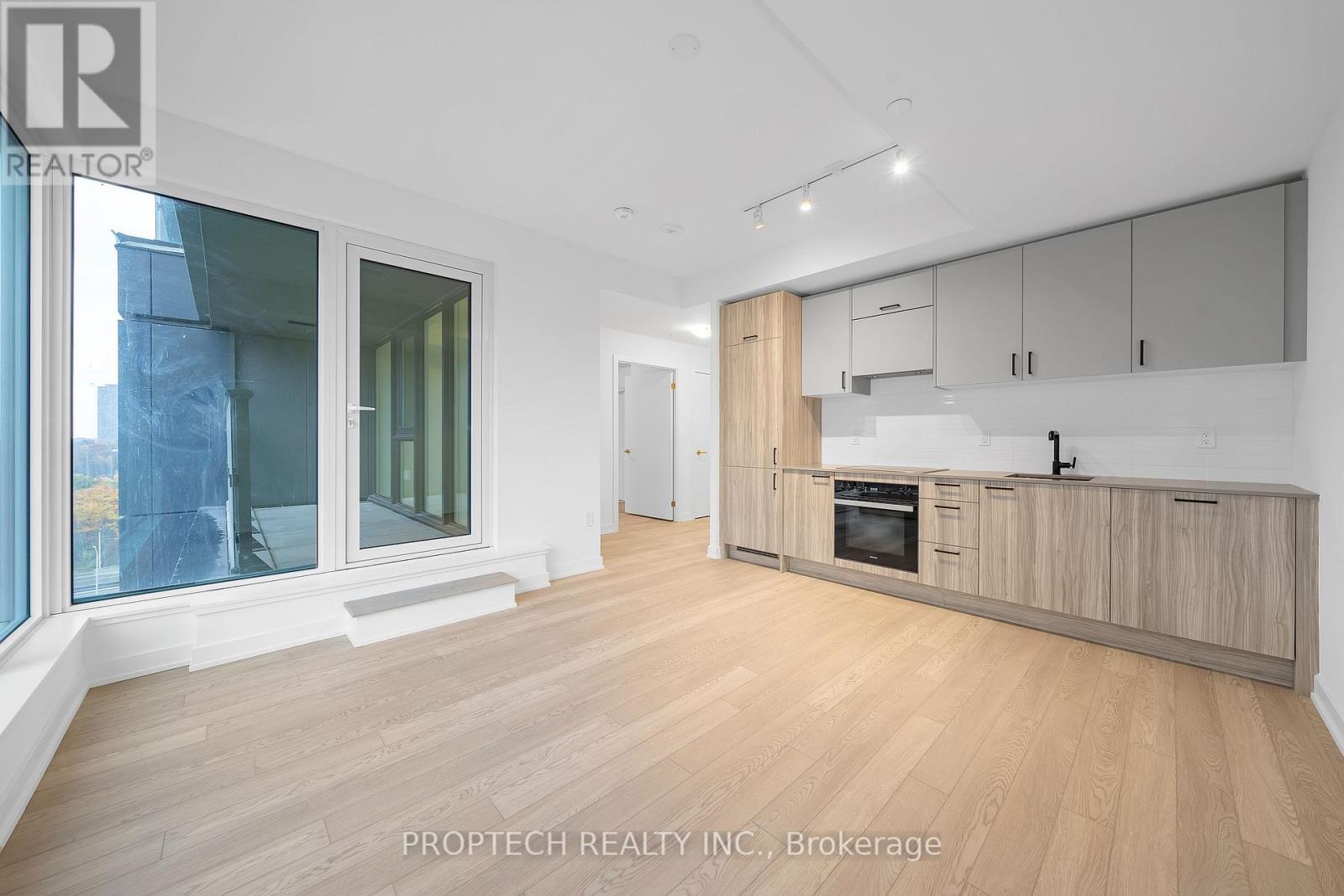 611 - 1 Quarrington Lane, Toronto, Ontario M3C 0S4 - Photo 6 - C12520680