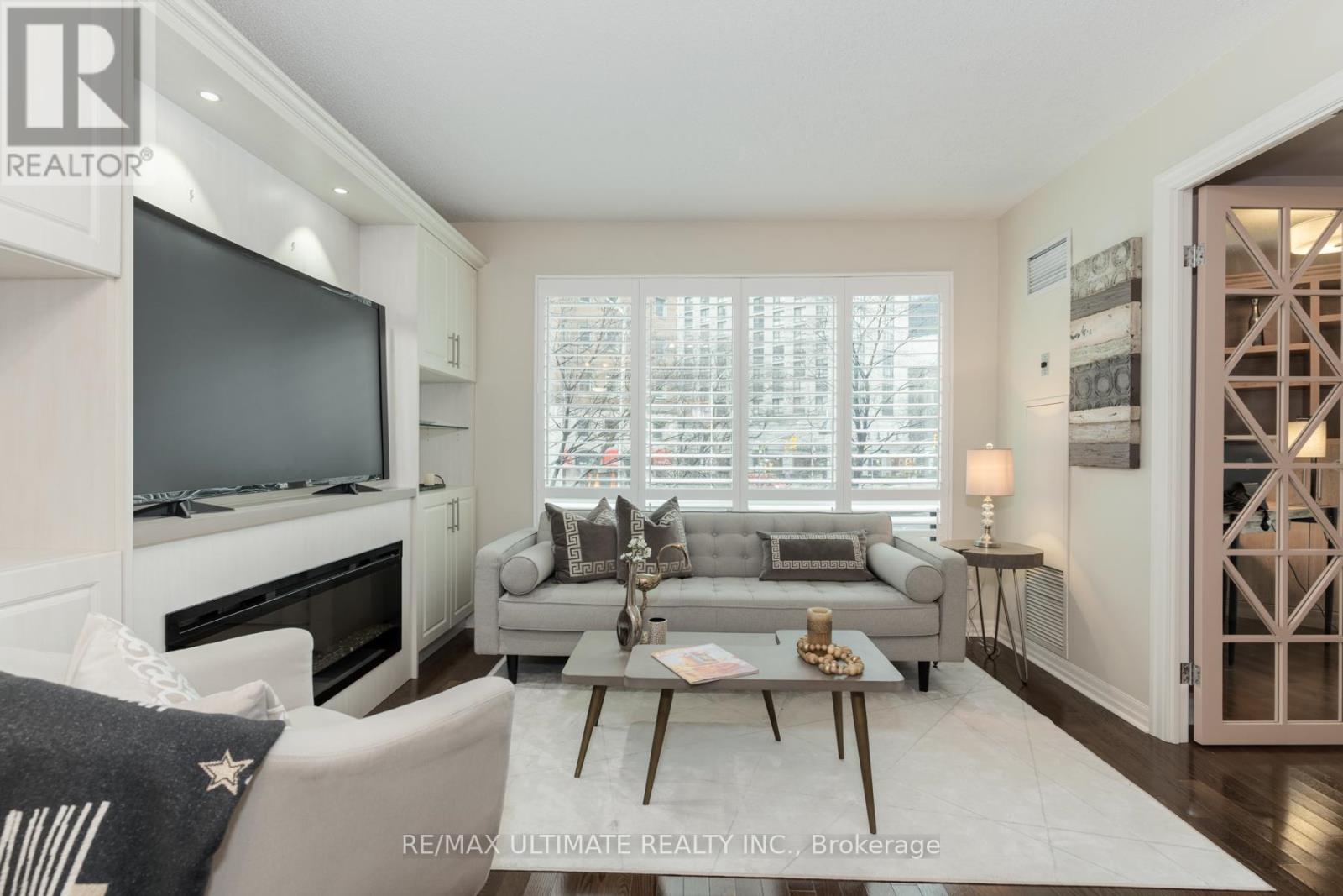 309 - 300 Bloor Street E, Toronto, Ontario  M4W 3Y2 - Photo 4 - C12520710