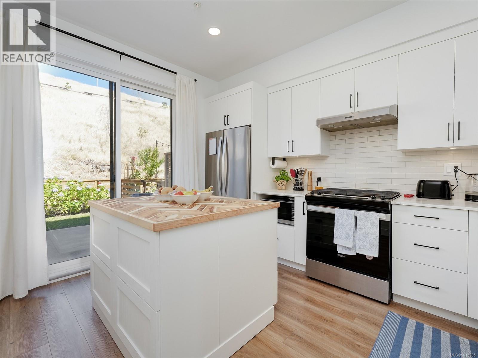 21 255 Caspian Dr, Colwood, British Columbia V9C 0R9 - Photo 6 - 1015305