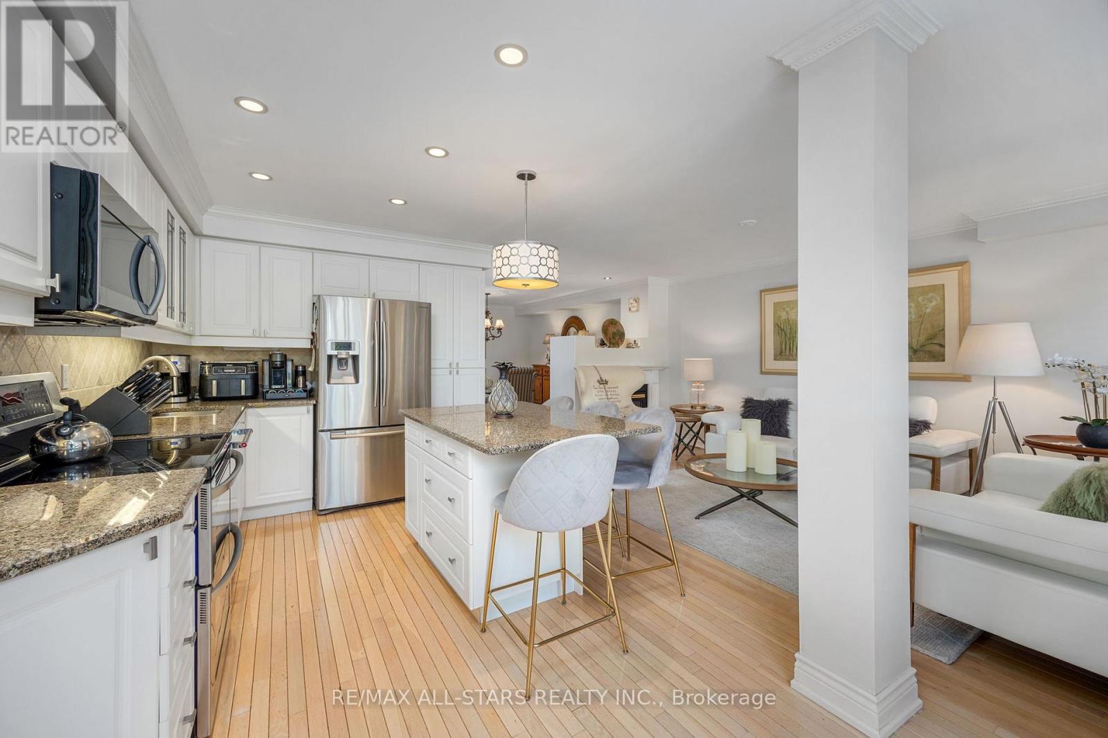 10 Sufi Crescent, Toronto, Ontario  M4A 2X3 - Photo 12 - C12379878