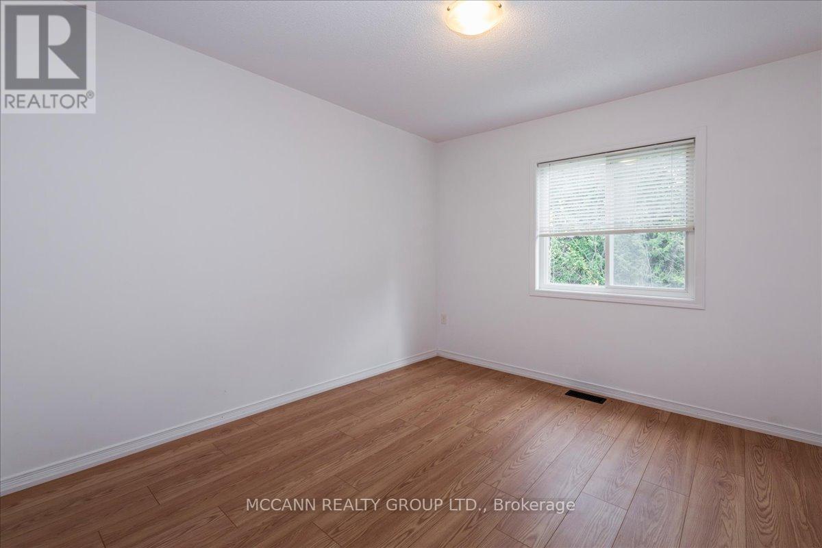 79 Franks Way, Barrie, Ontario  L4N 3J1 - Photo 17 - S12448344