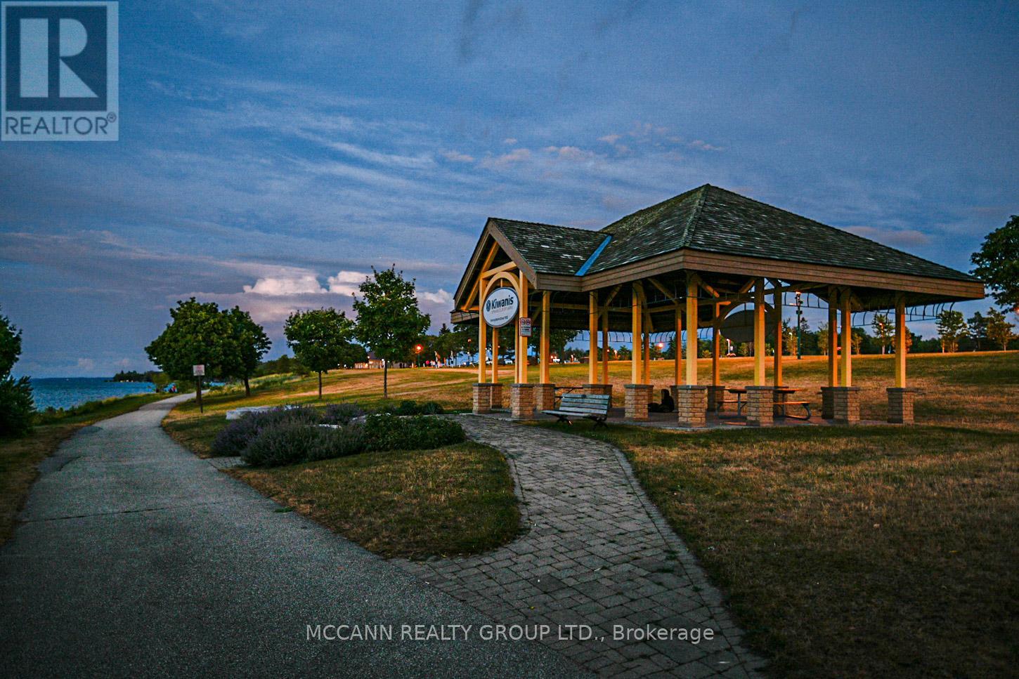 79 Franks Way, Barrie, Ontario  L4N 3J1 - Photo 25 - S12448344