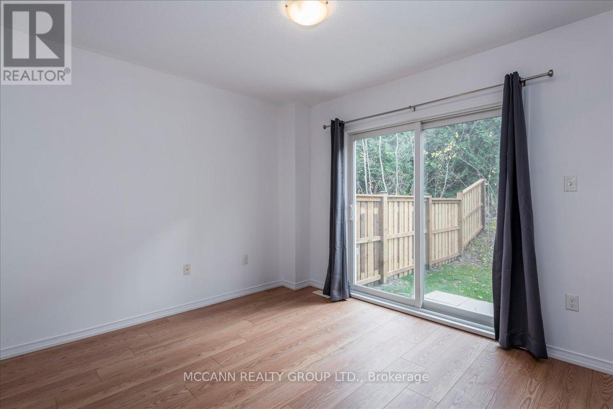 79 Franks Way, Barrie, Ontario  L4N 3J1 - Photo 6 - S12448344