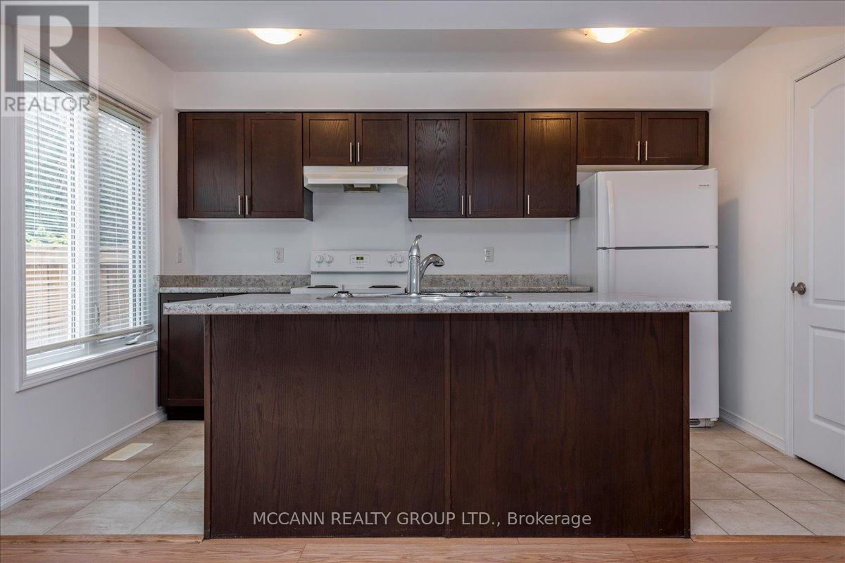 79 Franks Way, Barrie, Ontario  L4N 3J1 - Photo 8 - S12448344