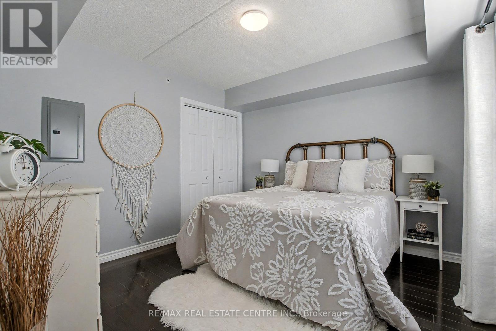 204 - 1380 Main Street E, Milton, Ontario  L9T 7S4 - Photo 12 - W12440503