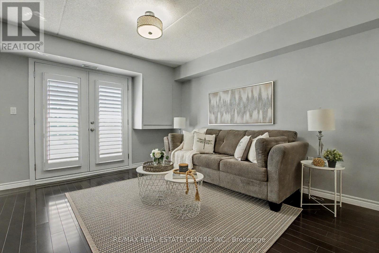 204 - 1380 Main Street E, Milton, Ontario  L9T 7S4 - Photo 11 - W12440503