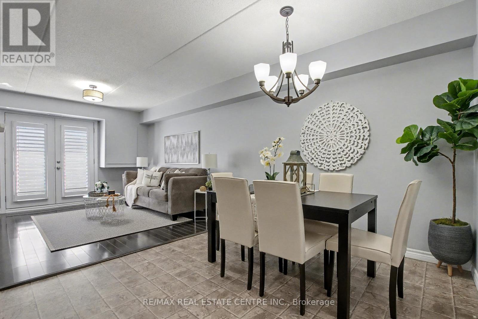 204 - 1380 Main Street E, Milton, Ontario  L9T 7S4 - Photo 10 - W12440503