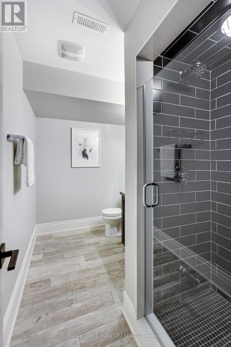 15a Owen Drive, Toronto, Ontario M8W 1W8 - Photo 27 - W12519748