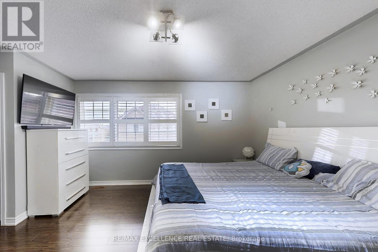 2 Ryecroft Crescent, Brampton, Ontario L6R 0M9 - Photo 21 - W12520450