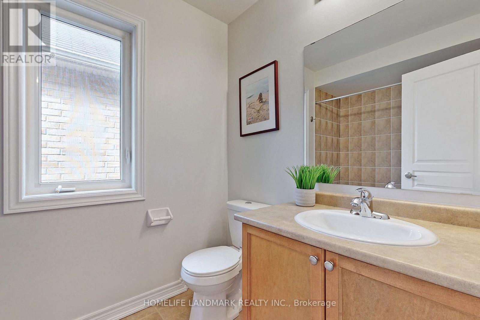 28 Township Avenue, Richmond Hill, Ontario  L4E 0J8 - Photo 21 - N12520592