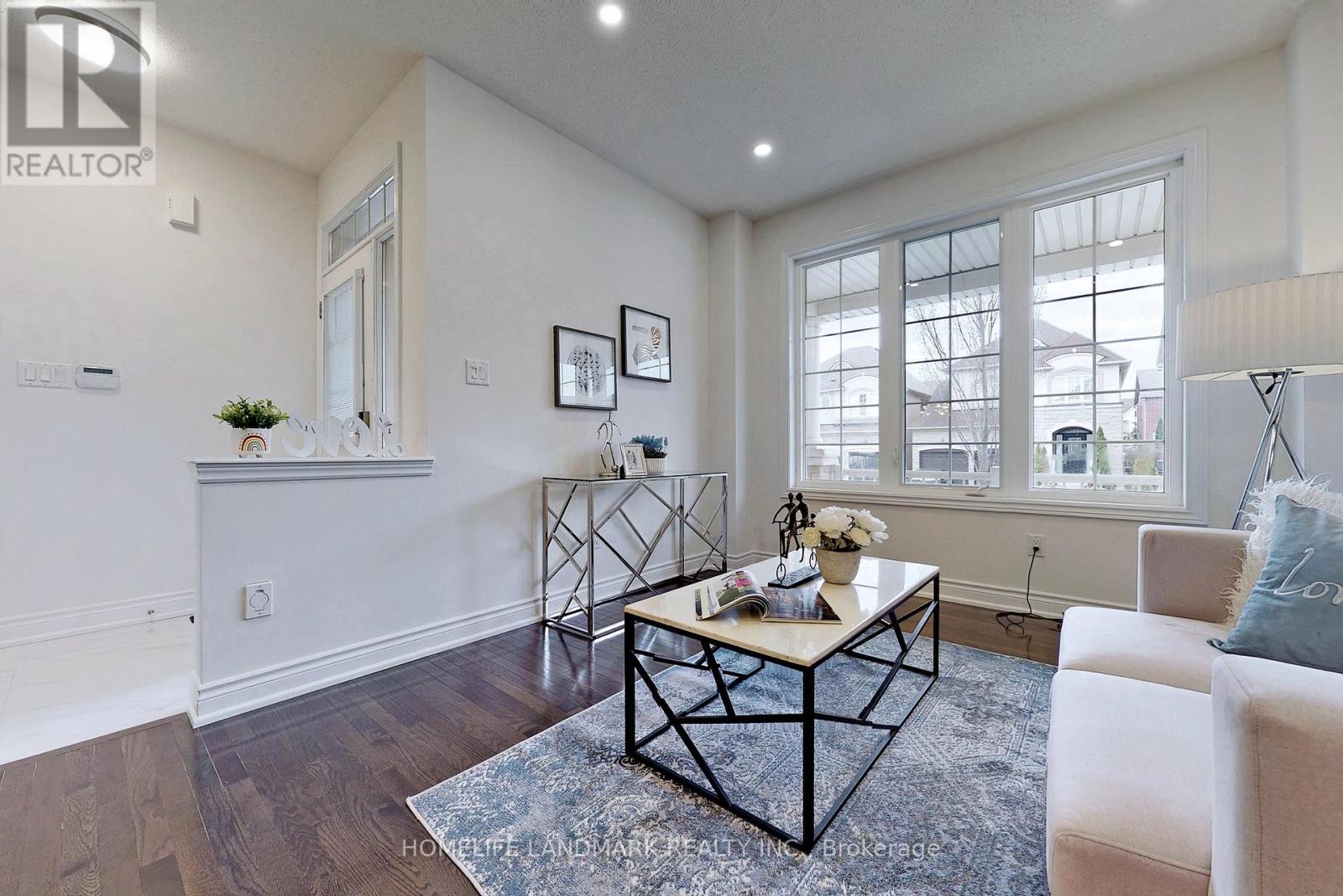 28 Township Avenue, Richmond Hill, Ontario  L4E 0J8 - Photo 23 - N12520592