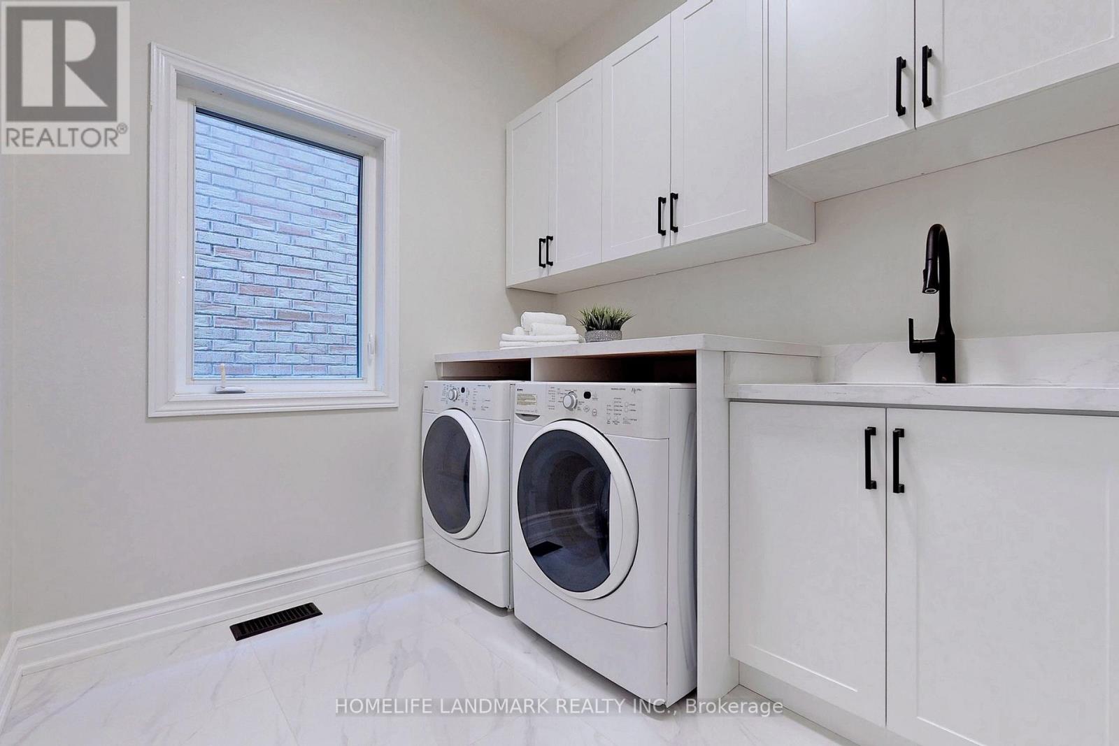 28 Township Avenue, Richmond Hill, Ontario  L4E 0J8 - Photo 43 - N12520592