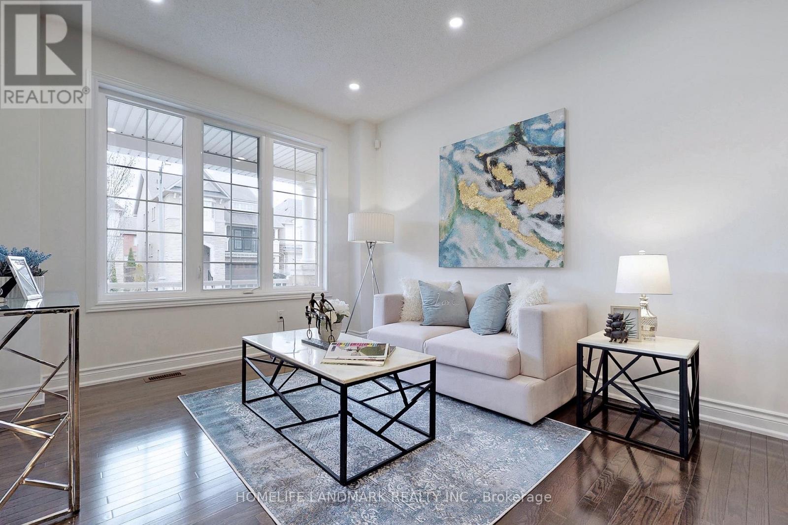 28 Township Avenue, Richmond Hill, Ontario  L4E 0J8 - Photo 5 - N12520592