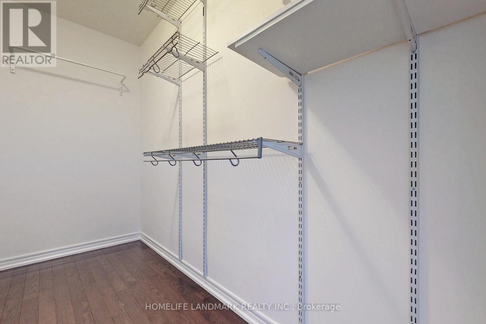 28 Township Avenue, Richmond Hill, Ontario  L4E 0J8 - Photo 8 - N12520592